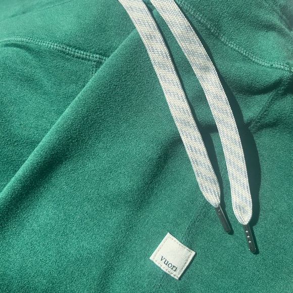 Vuori Shorts Halo Vintage Shorts in Cactus Green Heather | women’s medium - Picture 7 of 12